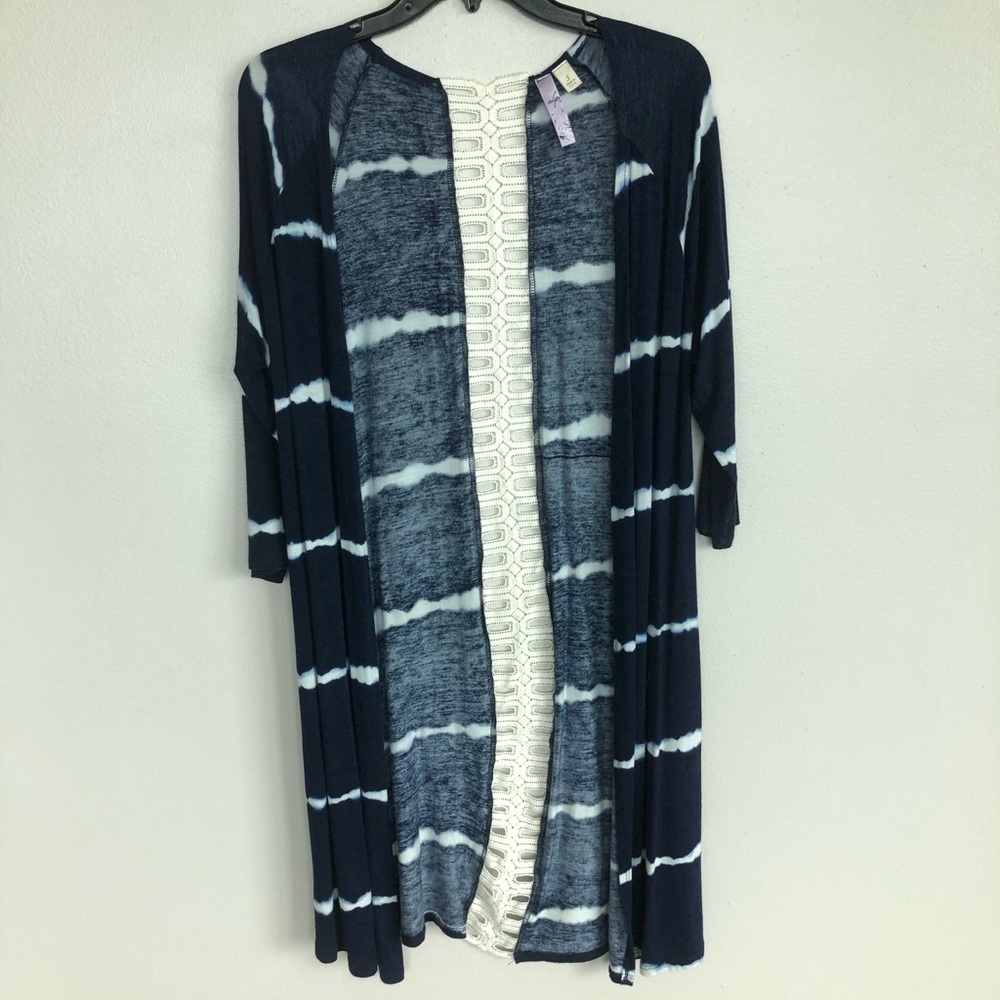 Light weight kimono top